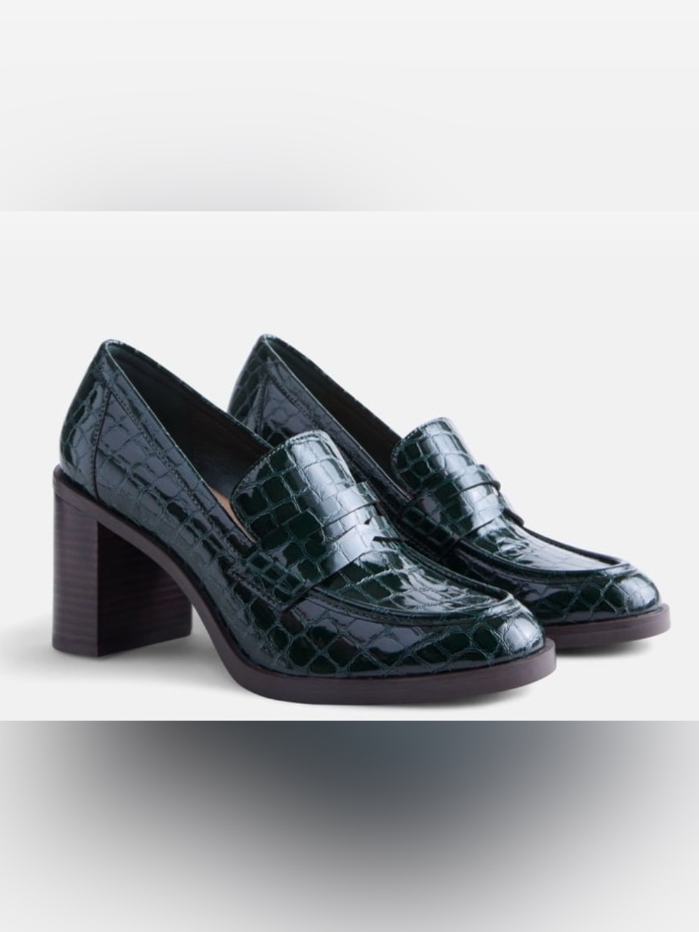 Free Assembly Women’s Heeled Loafers
